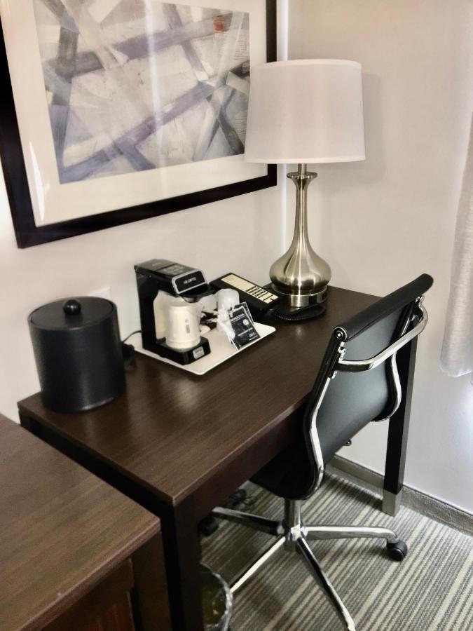 Wingate By Wyndham Jfk Airport, Far Rockaway Ny Hotel Ню Йорк Екстериор снимка